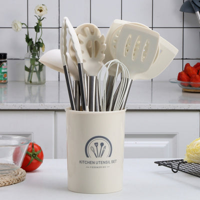 Durable silicone handle covers for a comfortable cooking experience.